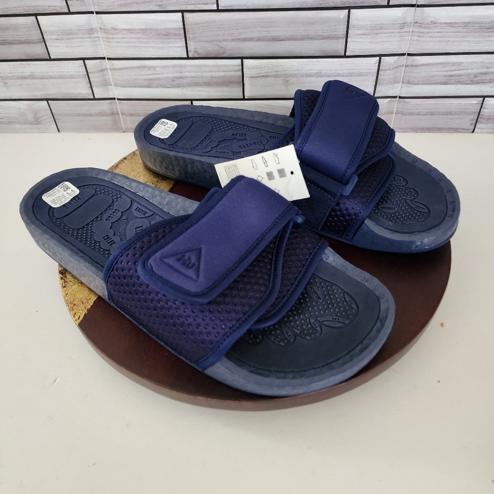 Pharrell Wlliams x Adidas Chancletas HU